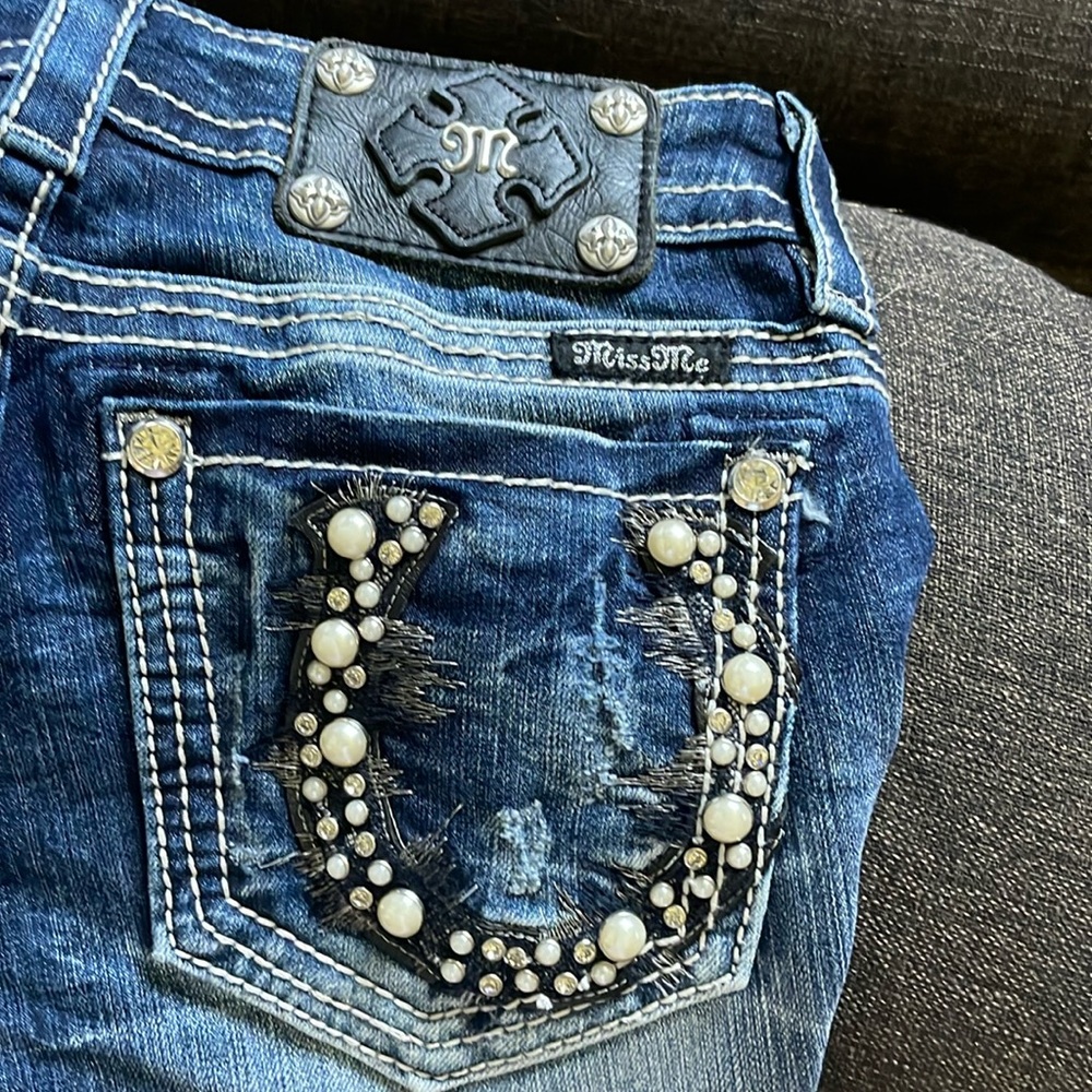Miss me mid rise pearl boot cut jeans excellent condition 25 waist